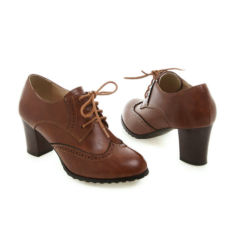 High-heeled lace-up brogues