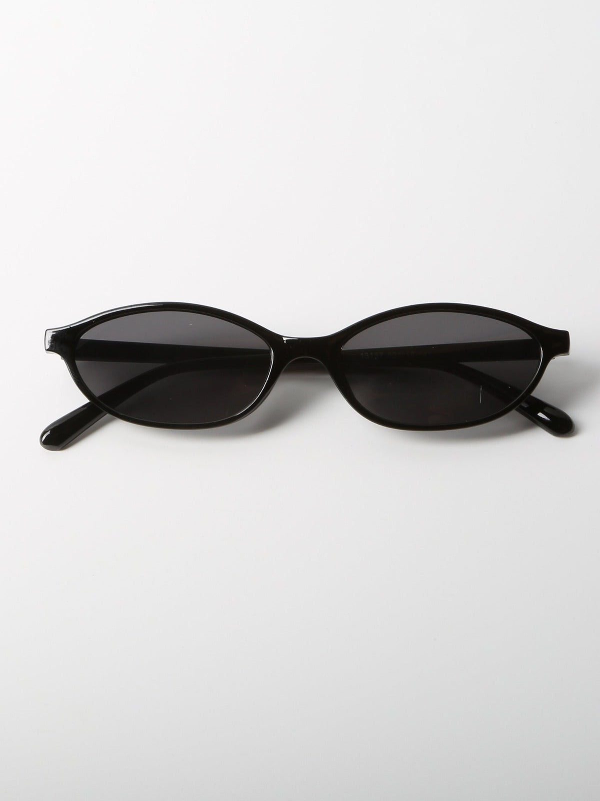 Avery Classic Black Cat-Eye Sunglasses