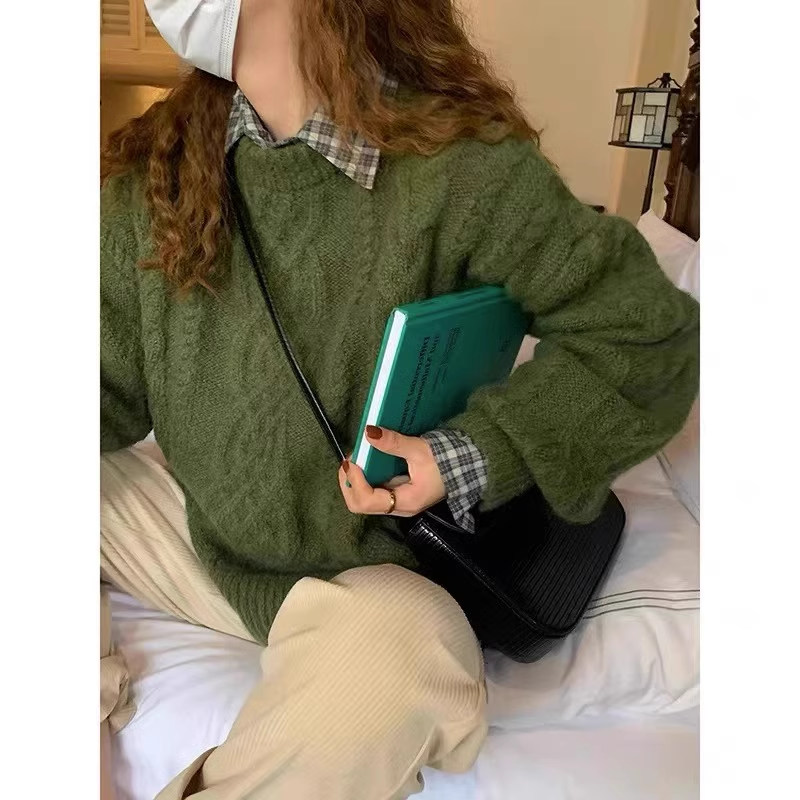 women's dark green twist sweater autumn and winter