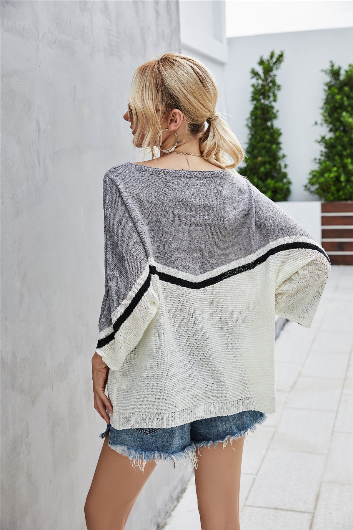 Knitted Large Size Bat Sleeve Knit Sweater