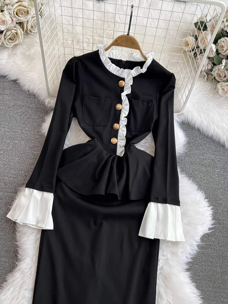 Flared long-sleeve stand-up collar waist bodycon dress