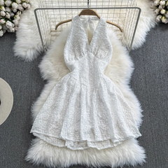 Halterneck deep V-neck backless sleeveless a-line short puffy dress