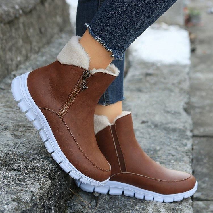 Big Ideas Off Brown Flat Snow Booties