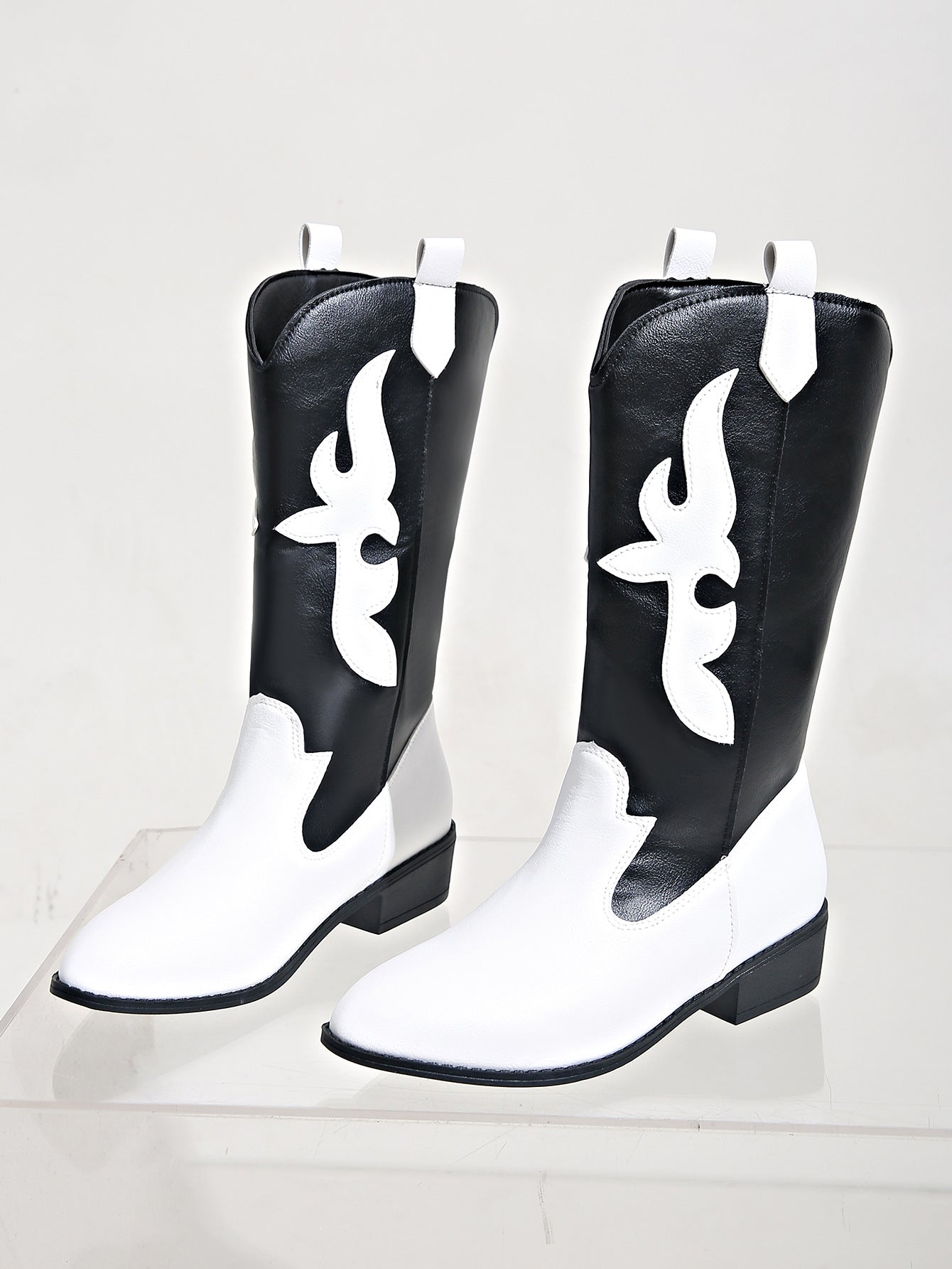 Black and white spliced pointed toe knight boots