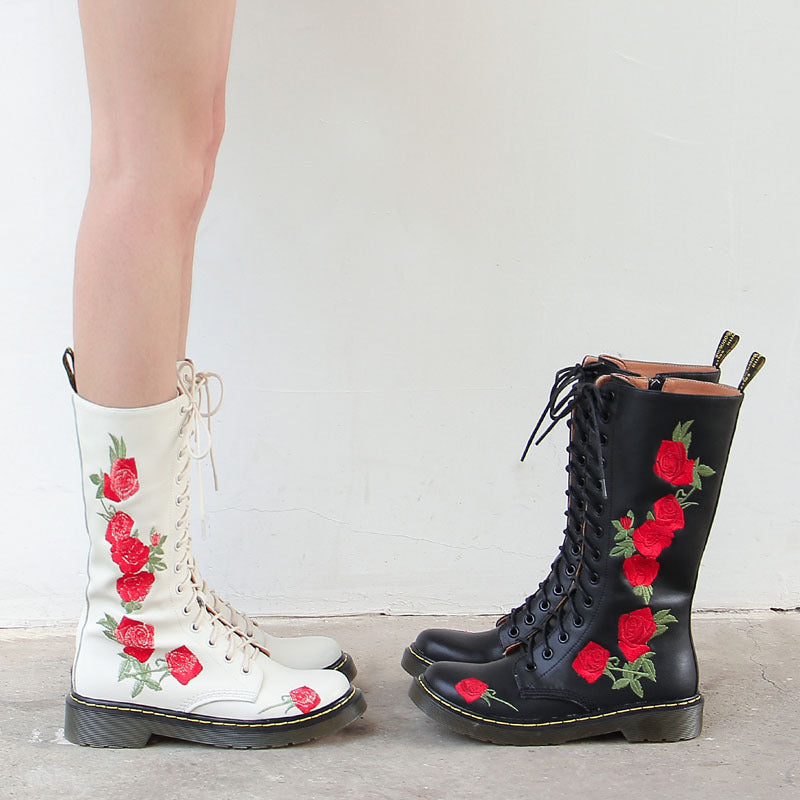 Lace-up embroidered mid-calf boots