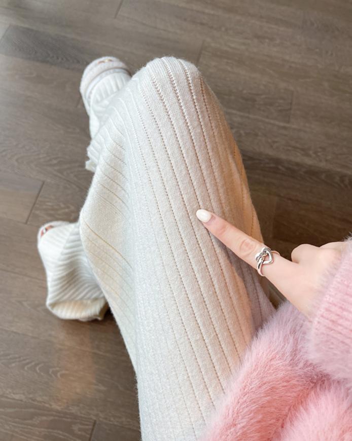 Zoya Ribbed Knit Button Pants