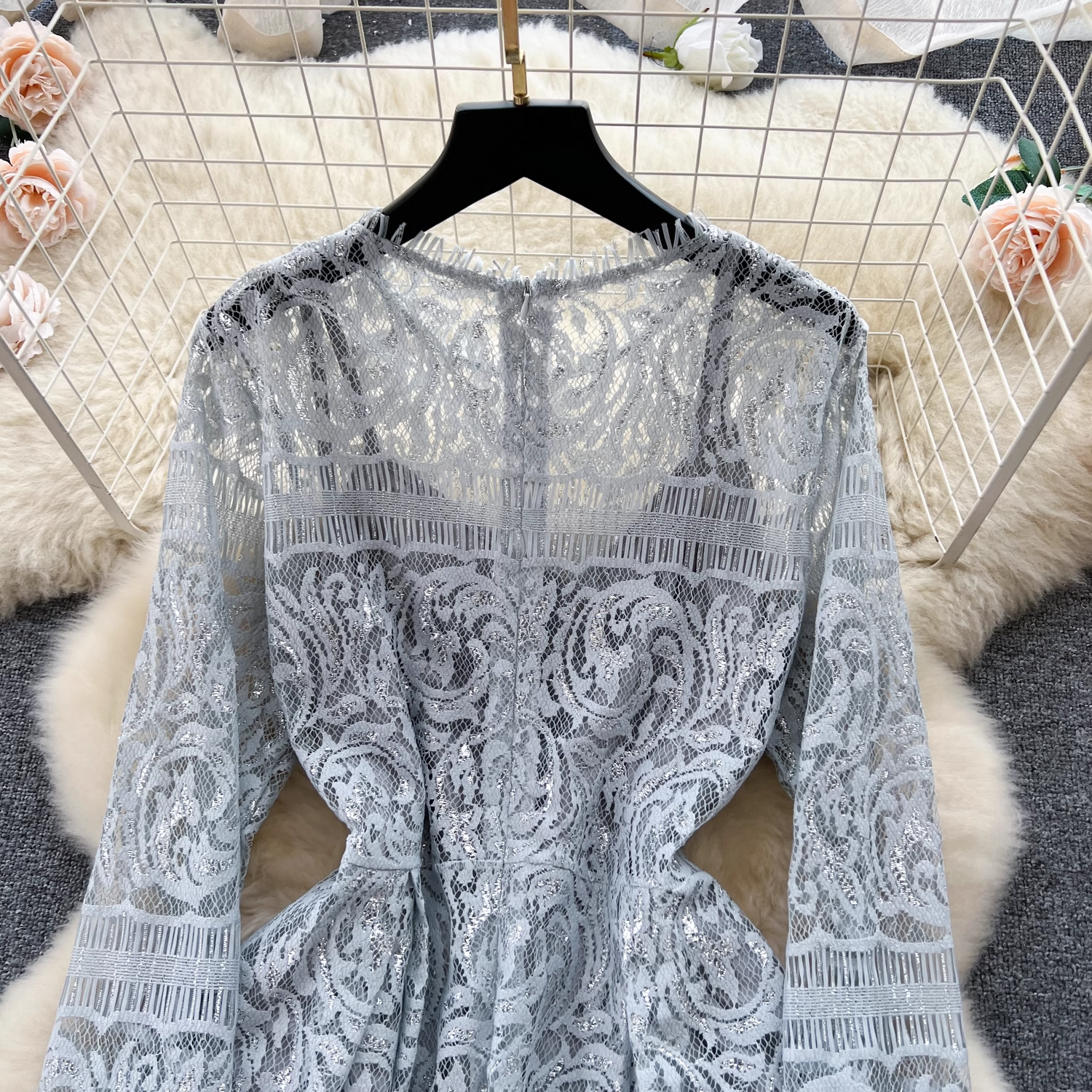 Women's Retro Round Neck Long Sleeve Lace Dress