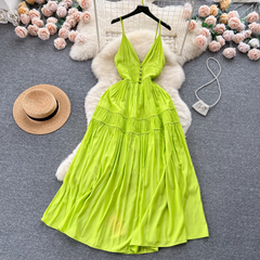 Holiday style pleated V-neck suspender dress for women