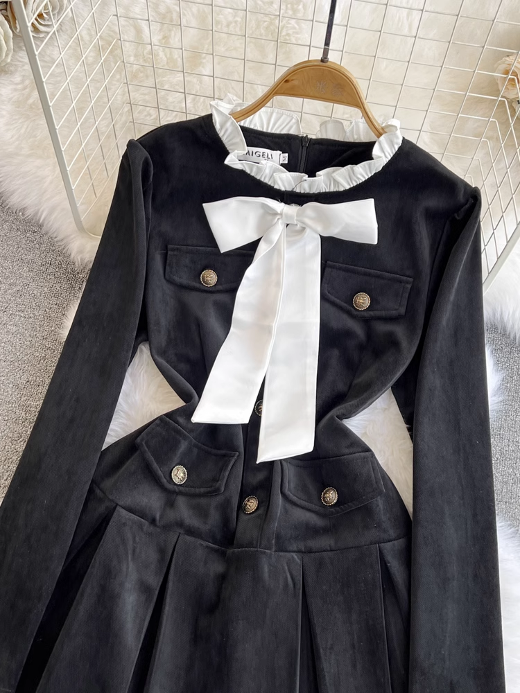 Long-sleeved stand-collar A-line corduroy dress