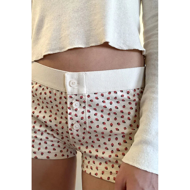 Sila Three-Button Short