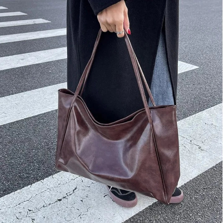 Svea Leather Shoulder Bag