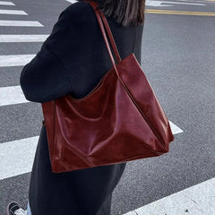 Svea Leather Shoulder Bag