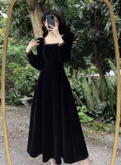 Black square neck velvet long dress