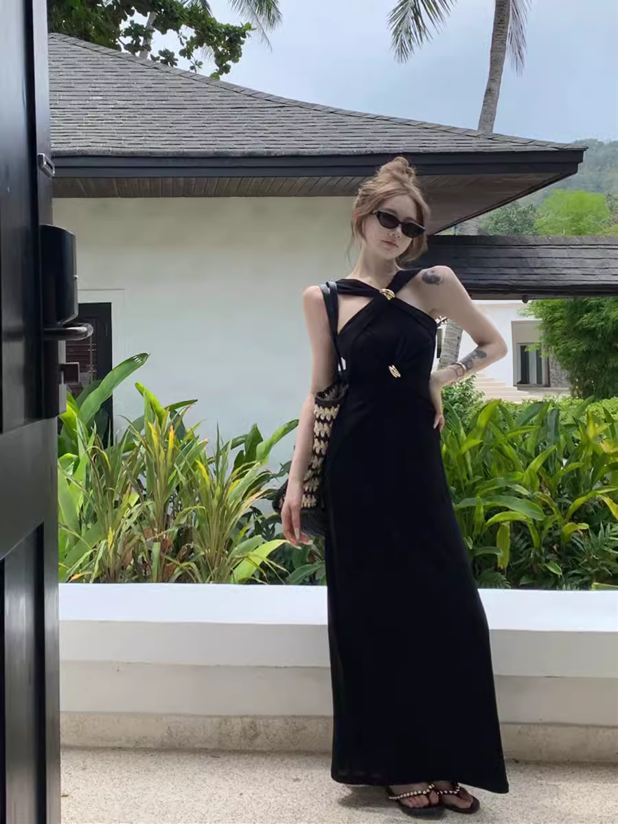 Retro black long dress